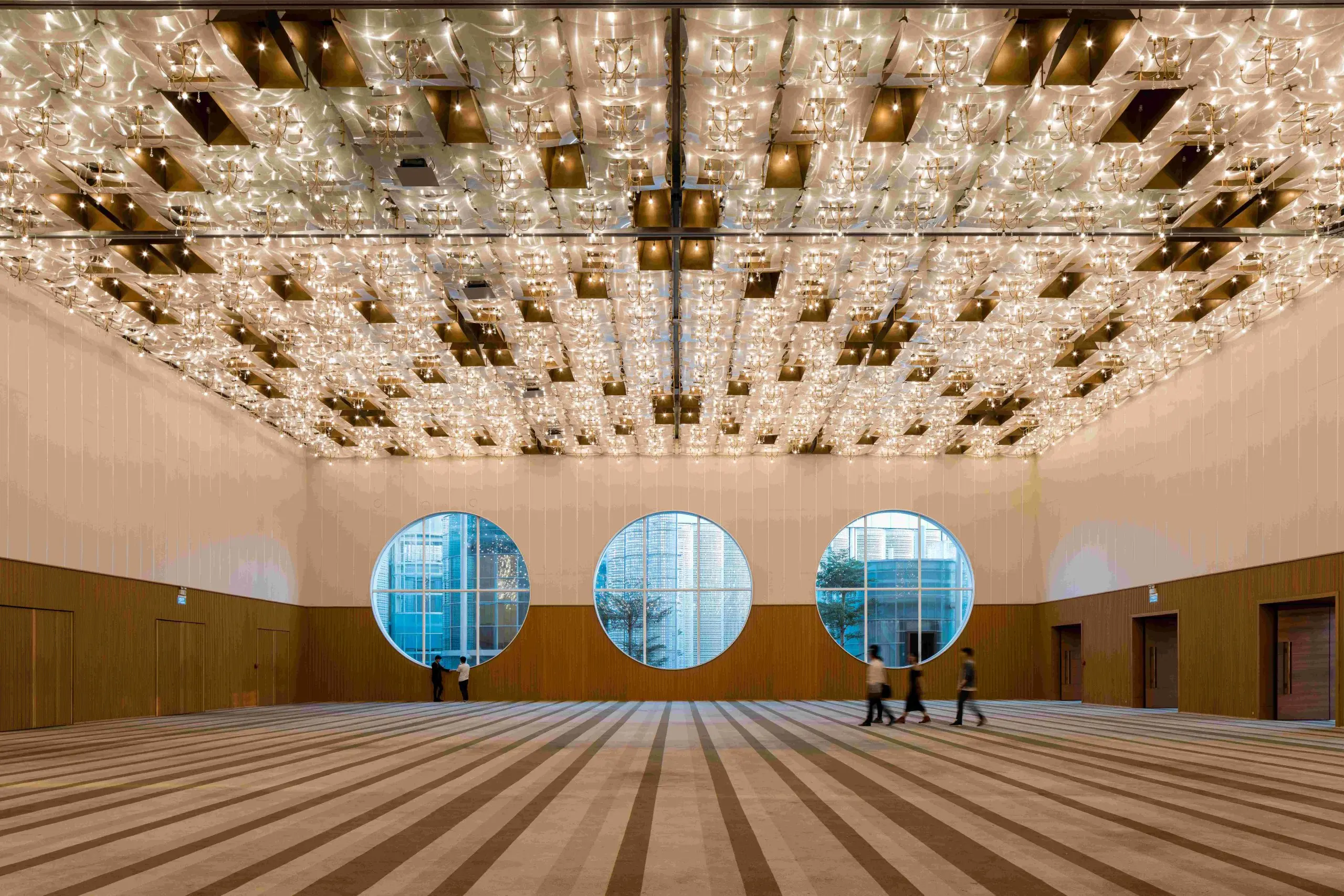 Sảnh tổ chức tiệc tại White Palace Phạm Văn Đồng